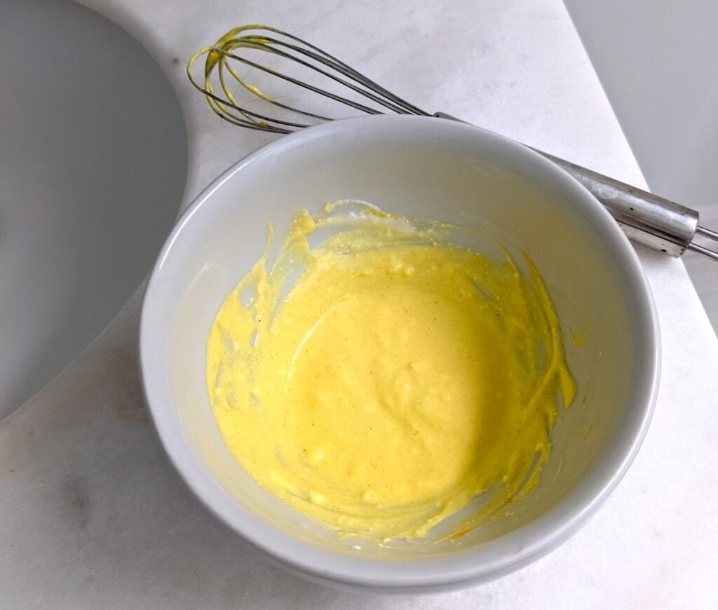 turmeric-and-yogurt-mask-mask